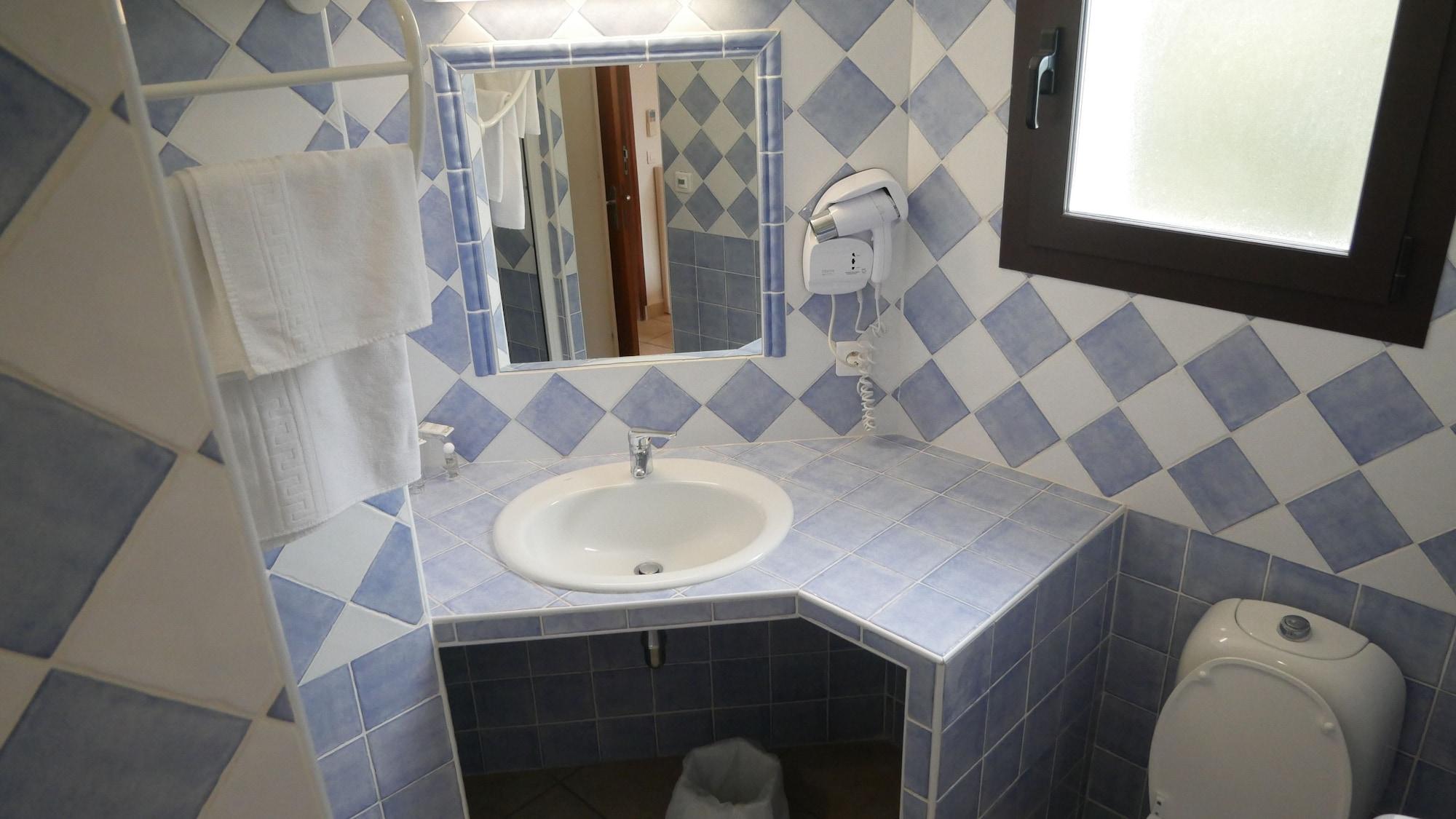 Corsica Hostel Porto-Vecchio, Partie Dortoirs Zewnętrze zdjęcie