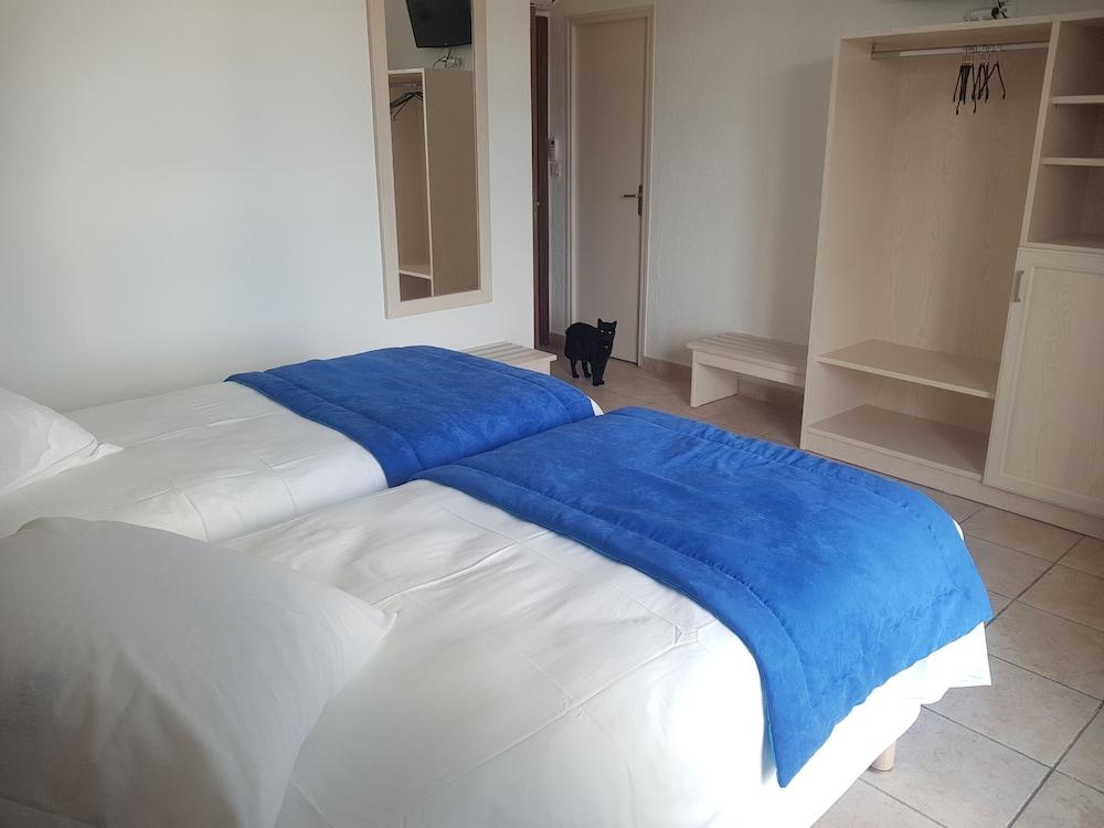 Corsica Hostel Porto-Vecchio, Partie Dortoirs Zewnętrze zdjęcie